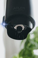 Набір з 3 подрібнювачів для спецій, солі та перцю - USB Adler AD 4449b - Зручний набір подрібнювачів для спецій, солі та перцю з USB-з'єднанням від Adler - Зображення 4