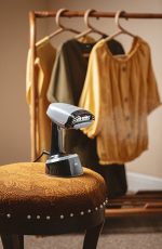 Відпарювач ручний Camry CR 5033: Зручно та швидко оновлюйте свій одяг - Зображення 5