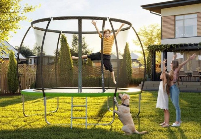 Батут Zipro Jump Pro з Внутрішньою Сіткою 374 см - Великий і Безпечний для Розваг - Зображення 2