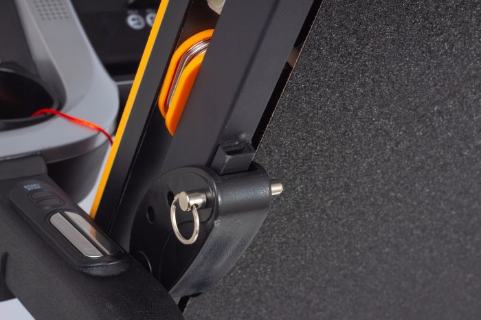 Електрична бігова доріжка Riwall Pro CHUDY- компактний тренажер для ефективних тренувань - Зображення 5