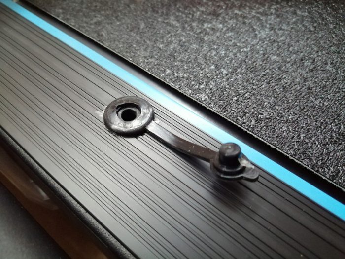 6506894037_w640_h640_begovaya-dorozhka-elektricheskaya Електрична бігова доріжка G-RUNNER FIT-NET 400 AUX AUDIO-комфортні тренування з музикою для вашого фітнесу - Зображення 6