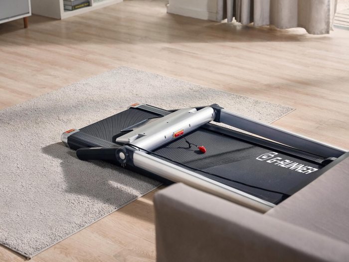 8ec67bbe-18ec-41dd-b2bb-2caf16a1b901_i-fit-net-t20-black Електрична бігова доріжка G-RUNNER FIT-NET T20-ефективні тренування для дому - Зображення 8