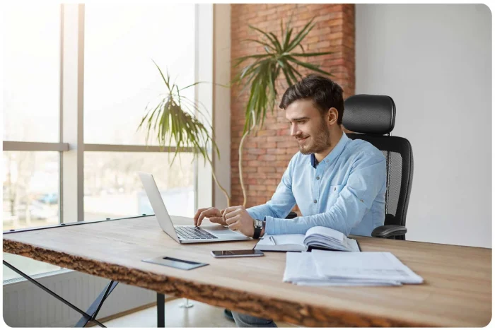 Офісне шкіряне крісло з мікросіткою Monaco, чорний - Зображення 10